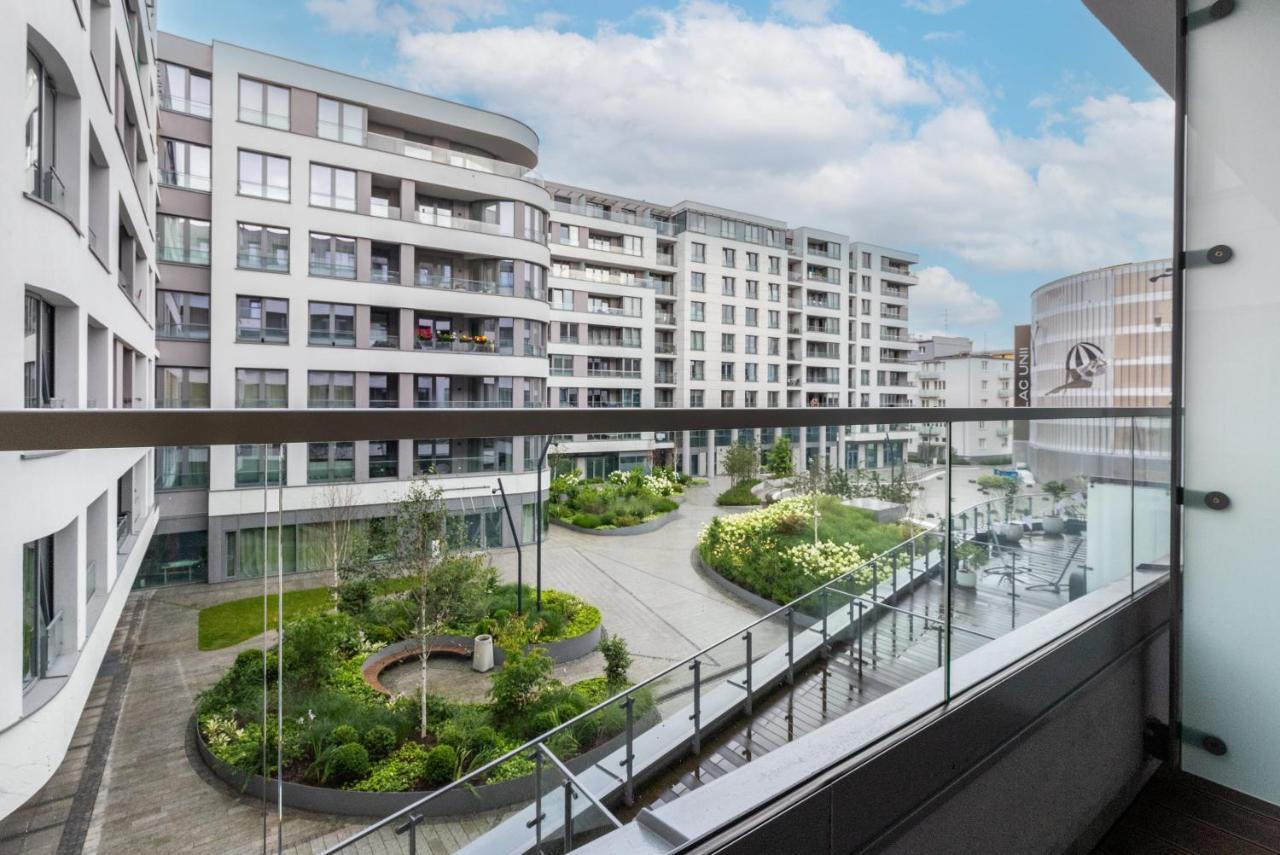 Plac Unii Apartment Gdynia City Centre By Noclegi Renters Екстериор снимка