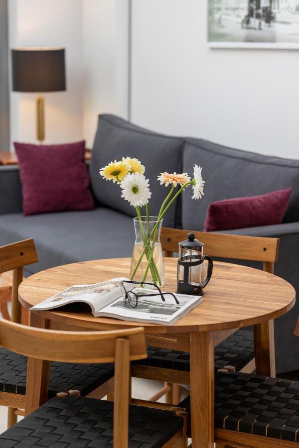 Plac Unii Apartment Gdynia City Centre By Noclegi Renters Екстериор снимка